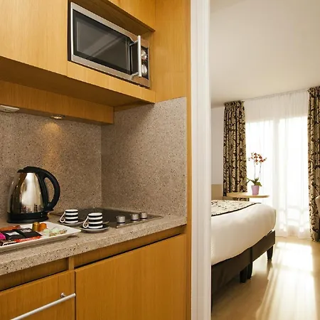 Residhome Paris-massy Hotel apartamentowy 4*
