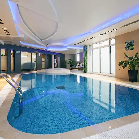 Residhome Paris-massy 4* מאסי