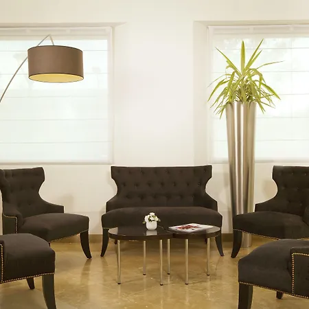 Hotel apartamentowy Residhome Paris-massy