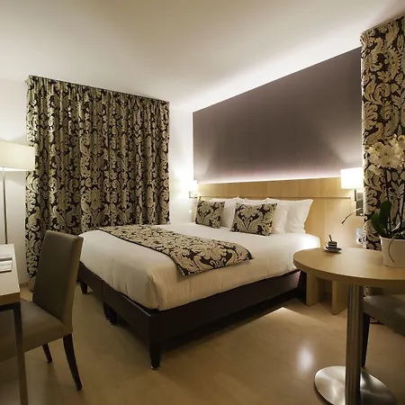 Lägenhetshotell Residhome Paris-massy 4*