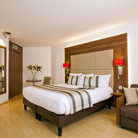 Lägenhetshotell Residhome Paris-massy 4*