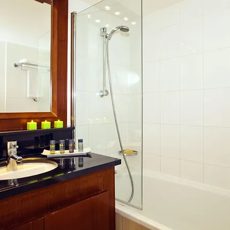 מלון דירות Residhome Paris-massy 4*