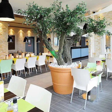 Residhome Paris-massy 4* מאסי