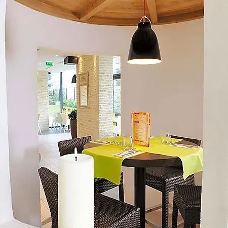 Residhome Paris-massy 4*